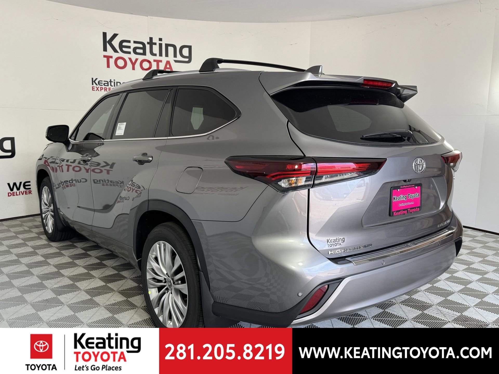 New 2026 Toyota Highlander Platinum image 10