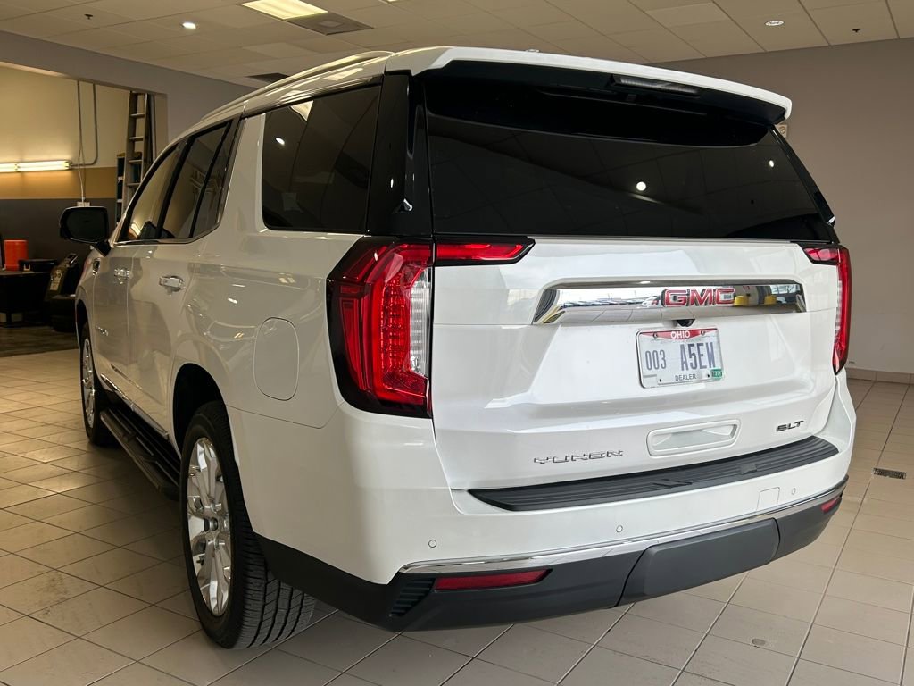 Used 2023 GMC Yukon SLT w/ SLT Luxury Package image 5
