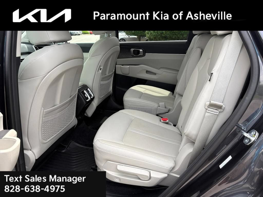 Used 2025 Kia Sorento EX w/ Panoramic Sunroof Package AWD/4WD image 22