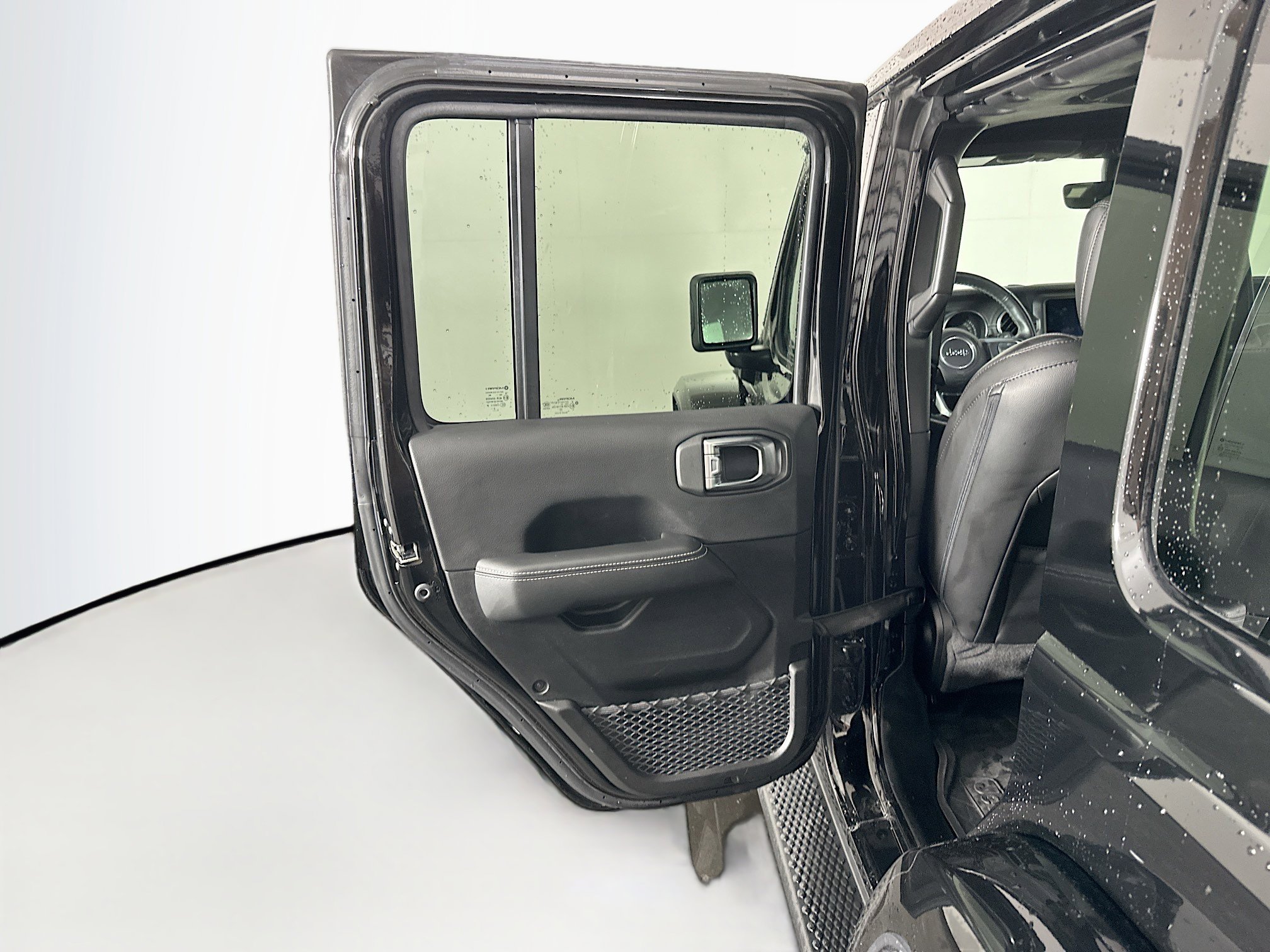 Used 2023 Jeep Wrangler Unlimited Sahara w/ Cold Weather Group AWD/4WD image 26