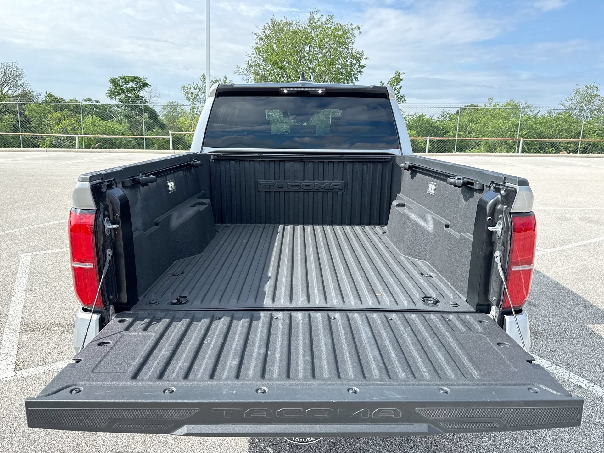 Certified 2025 Toyota Tacoma SR5 RWD image 19