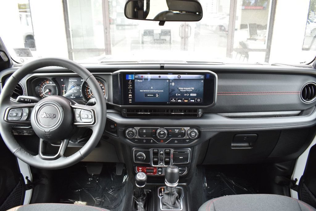 Used 2026 Jeep Gladiator Rubicon AWD/4WD image 33
