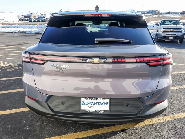 New 2026 Chevrolet Equinox EV LT image 7