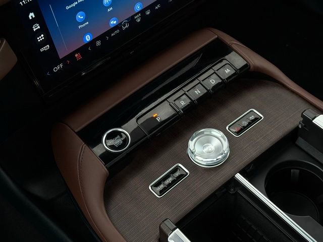 Used 2025 Lincoln Navigator L Reserve image 36