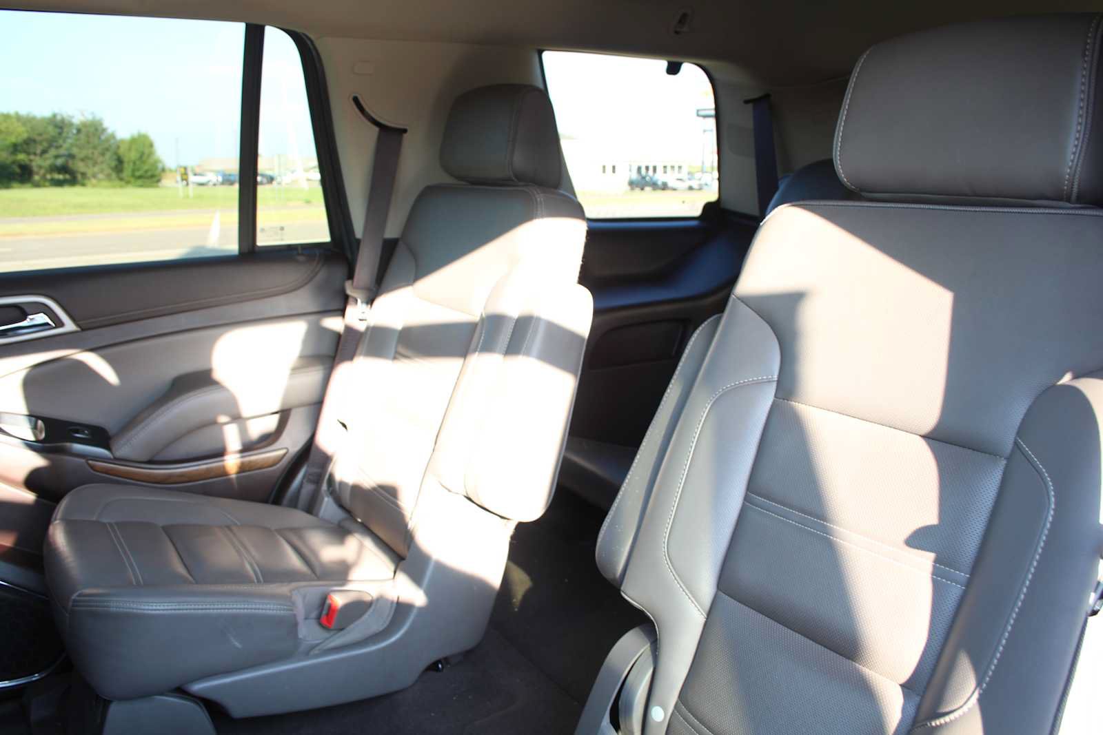 Used 2020 GMC Yukon Denali w/ Open Road Package AWD/4WD image 24