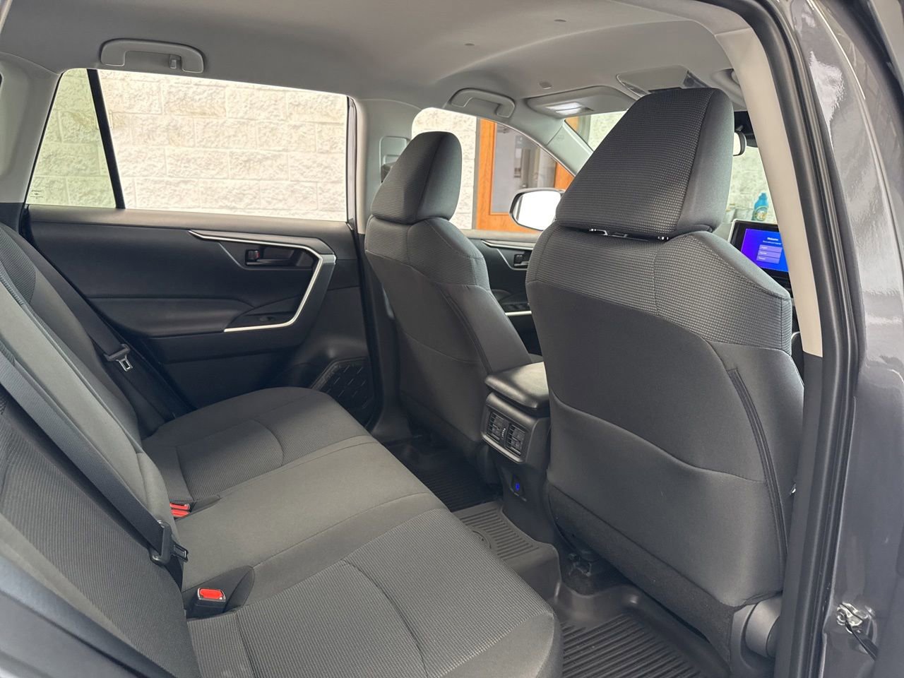Certified 2025 Toyota RAV4 LE AWD/4WD image 43