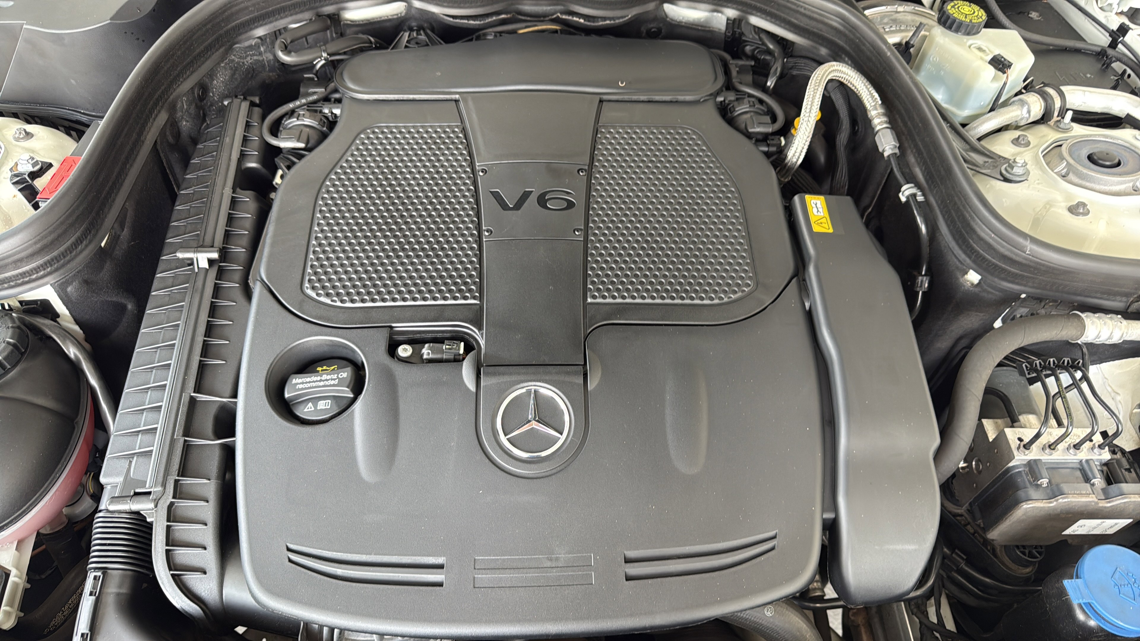 Used 2016 Mercedes-Benz E 350 Sedan image 52