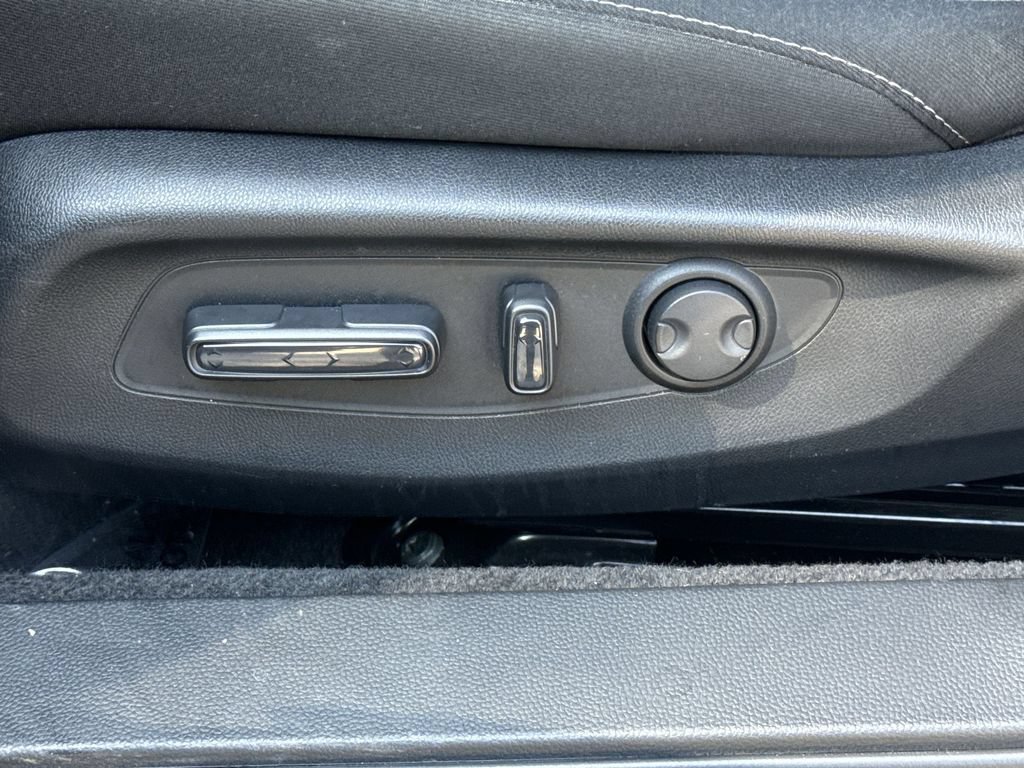 Used 2023 Honda Accord EX image 14