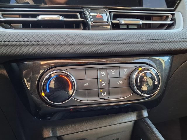 Used 2025 Chevrolet TrailBlazer LT FWD image 56