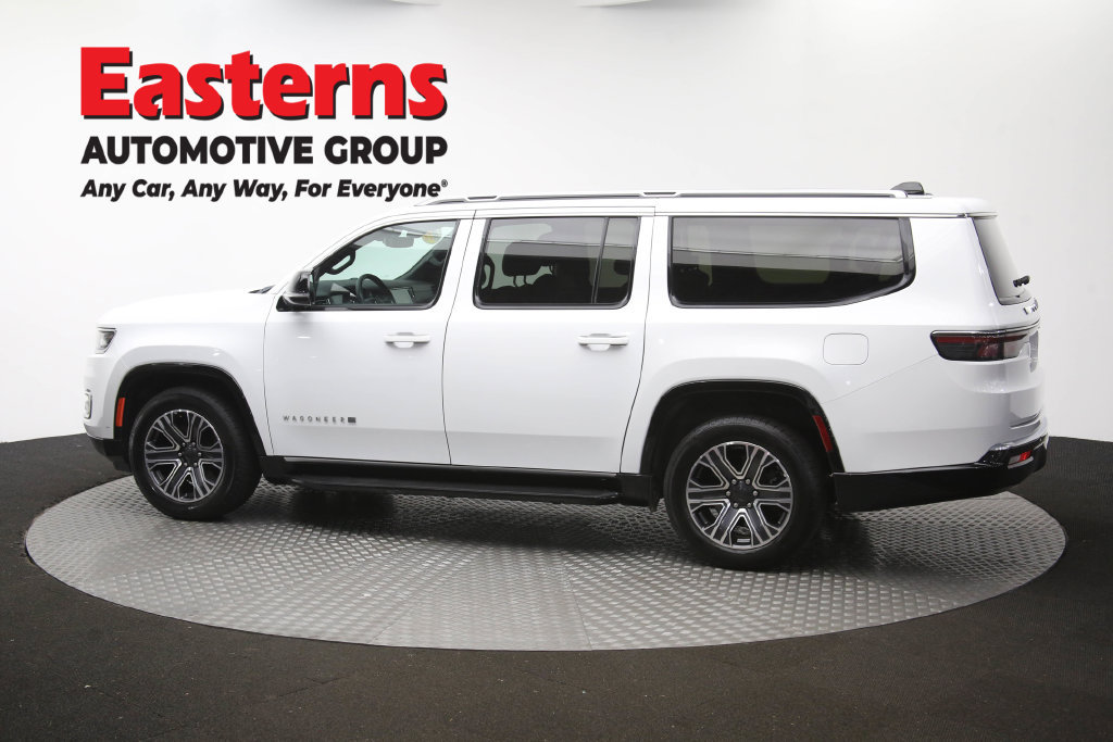 Used 2024 Jeep Wagoneer L Series II w/ Flexible Seating Group AWD/4WD image 70