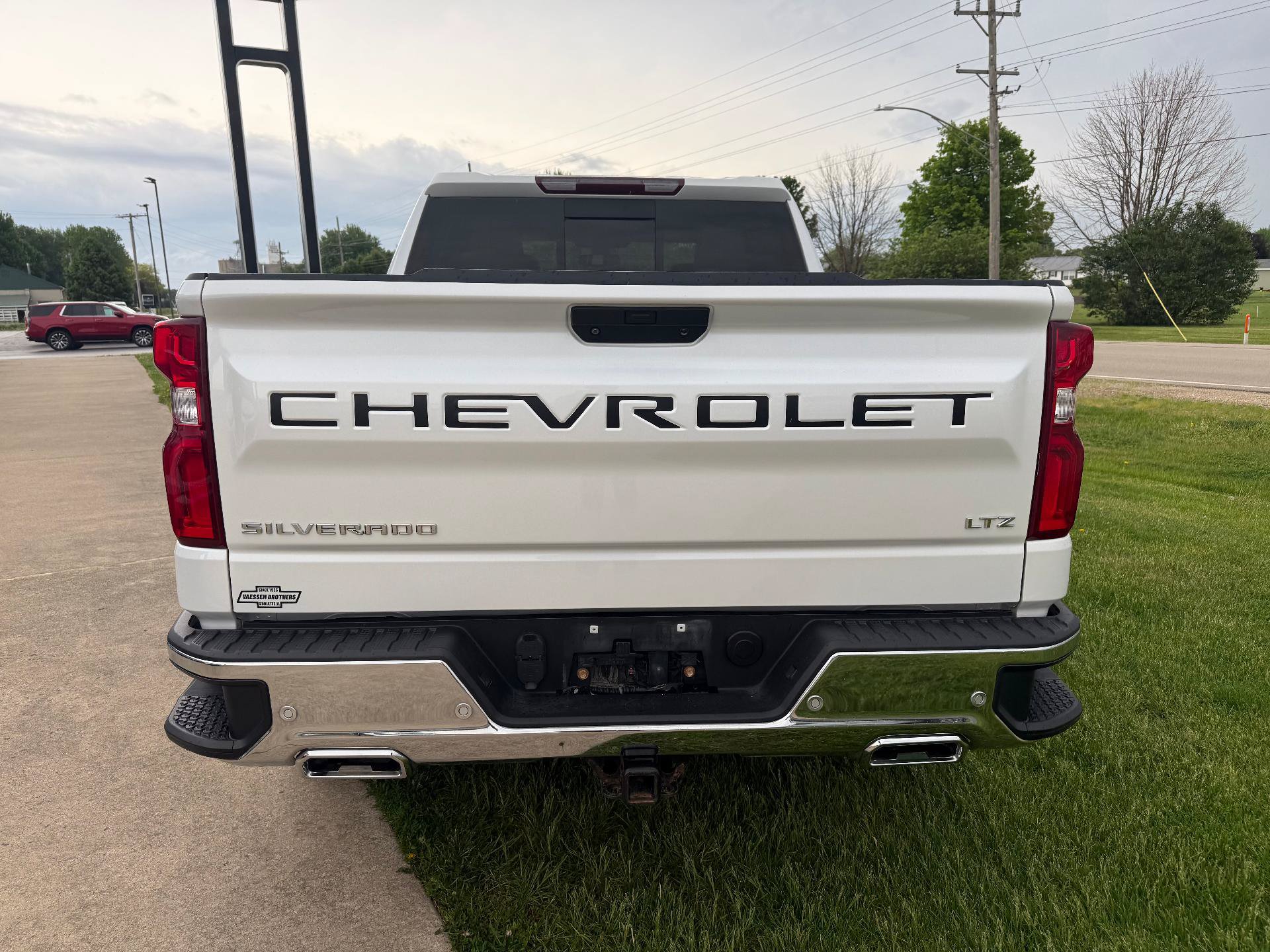 Used 2022 Chevrolet Silverado 1500 LTZ AWD/4WD image 6