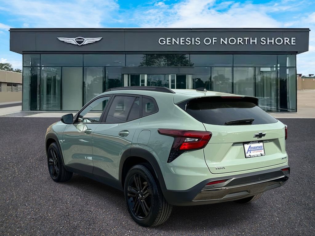 Used 2024 Chevrolet Trax ACTIV w/ Sunroof Package image 6