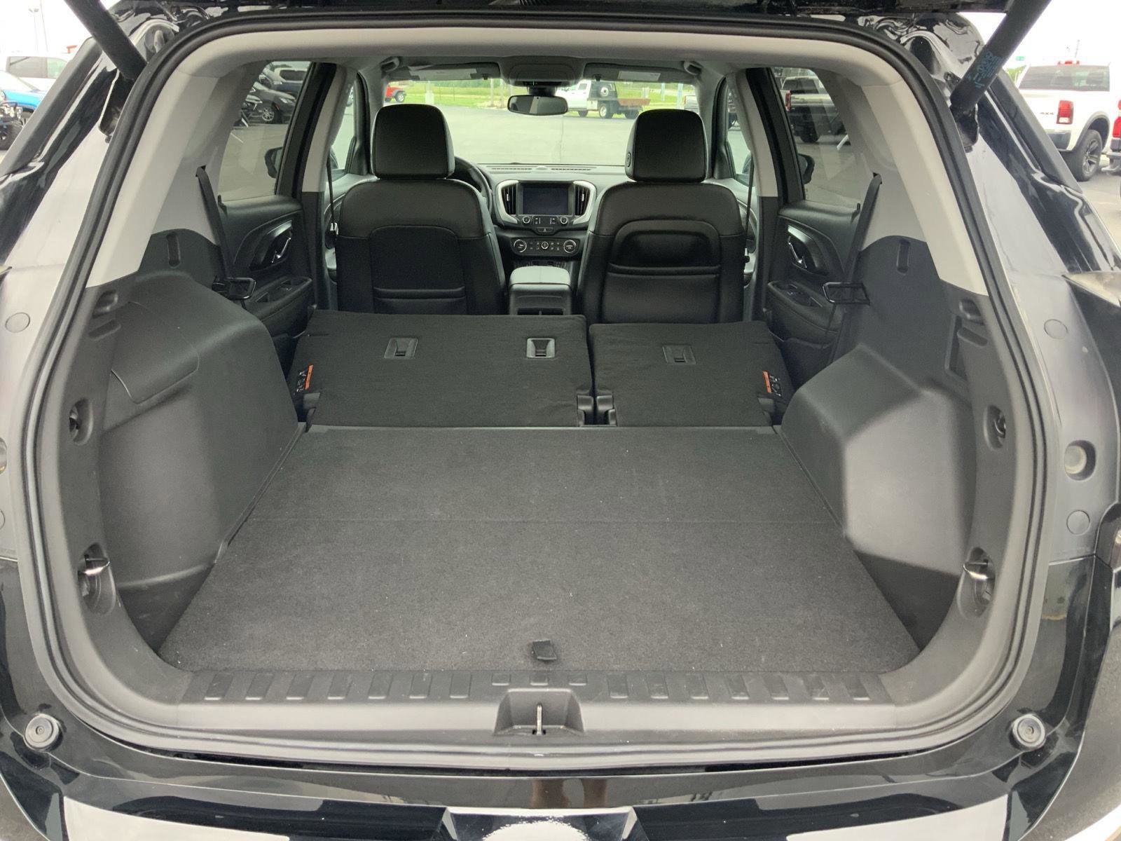 Used 2021 GMC Terrain SLT w/ Infotainment Package II FWD image 12