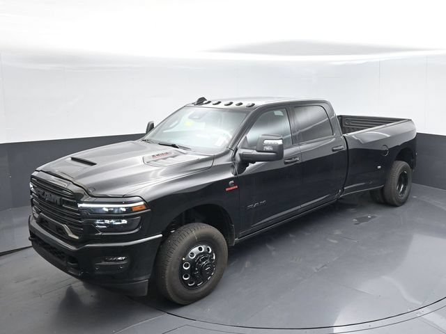 New 2026 RAM 3500 Laramie AWD/4WD image 39