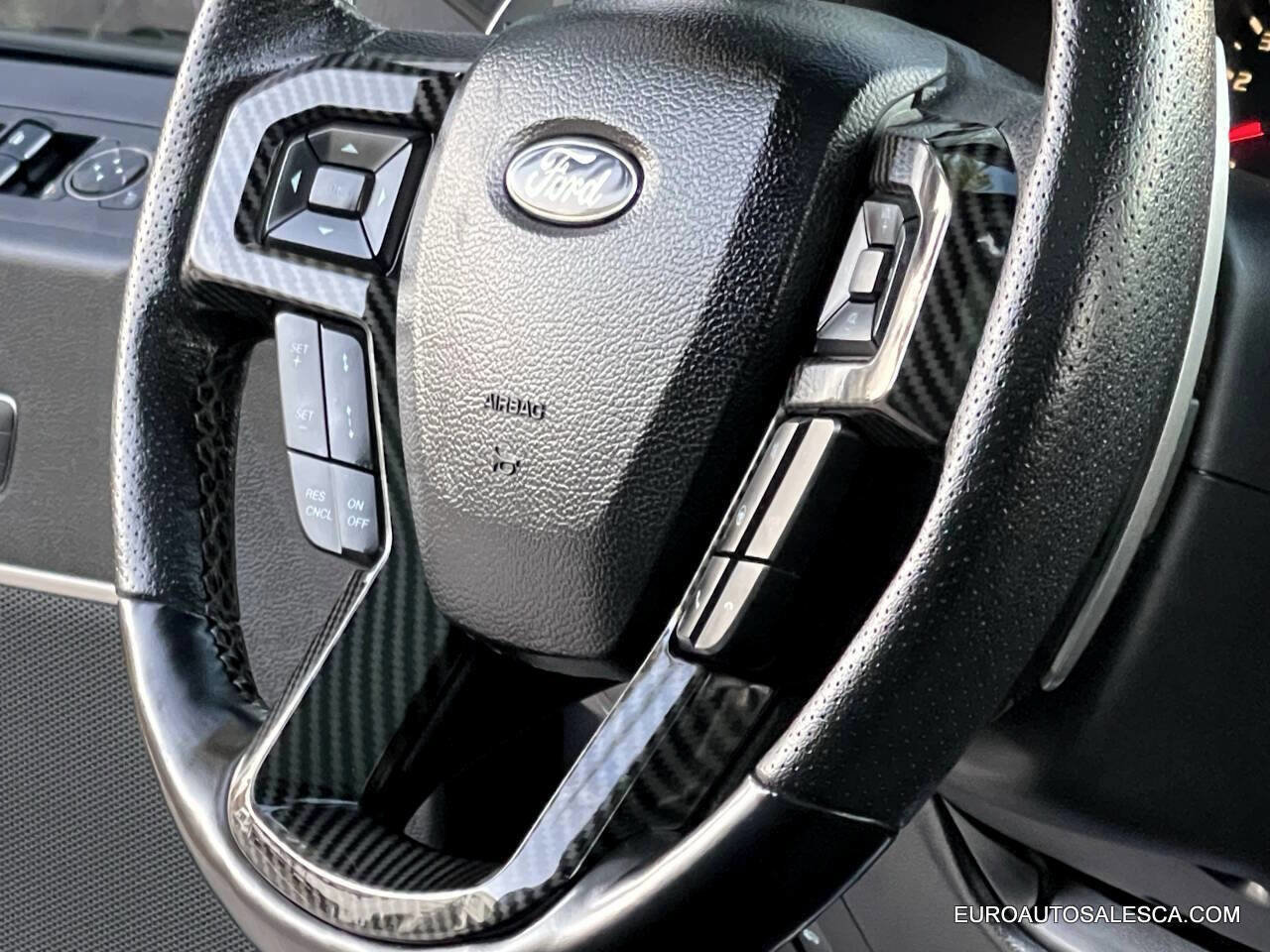 Used 2018 Ford F150 Raptor w/ Equipment Group 802A Luxury image 34