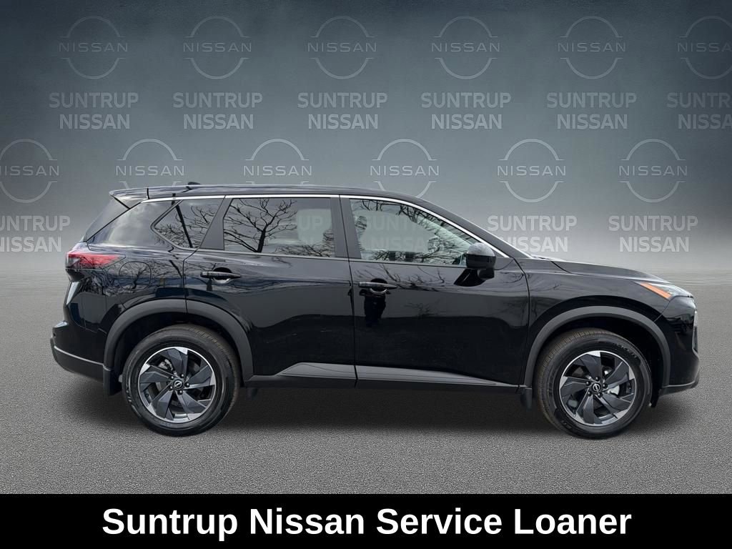 Used 2025 Nissan Rogue SV image 7