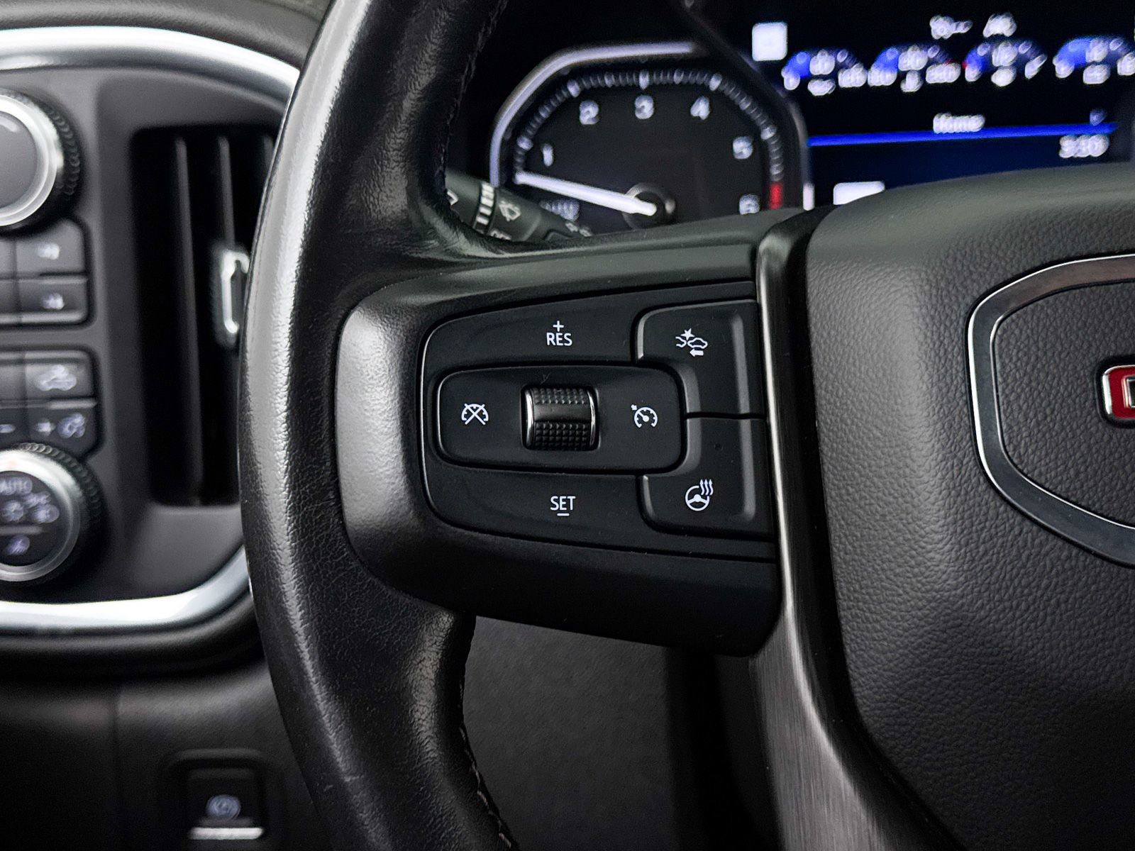 Used 2019 GMC Sierra 1500 AT4 w/ AT4 Premium Package AWD/4WD image 31