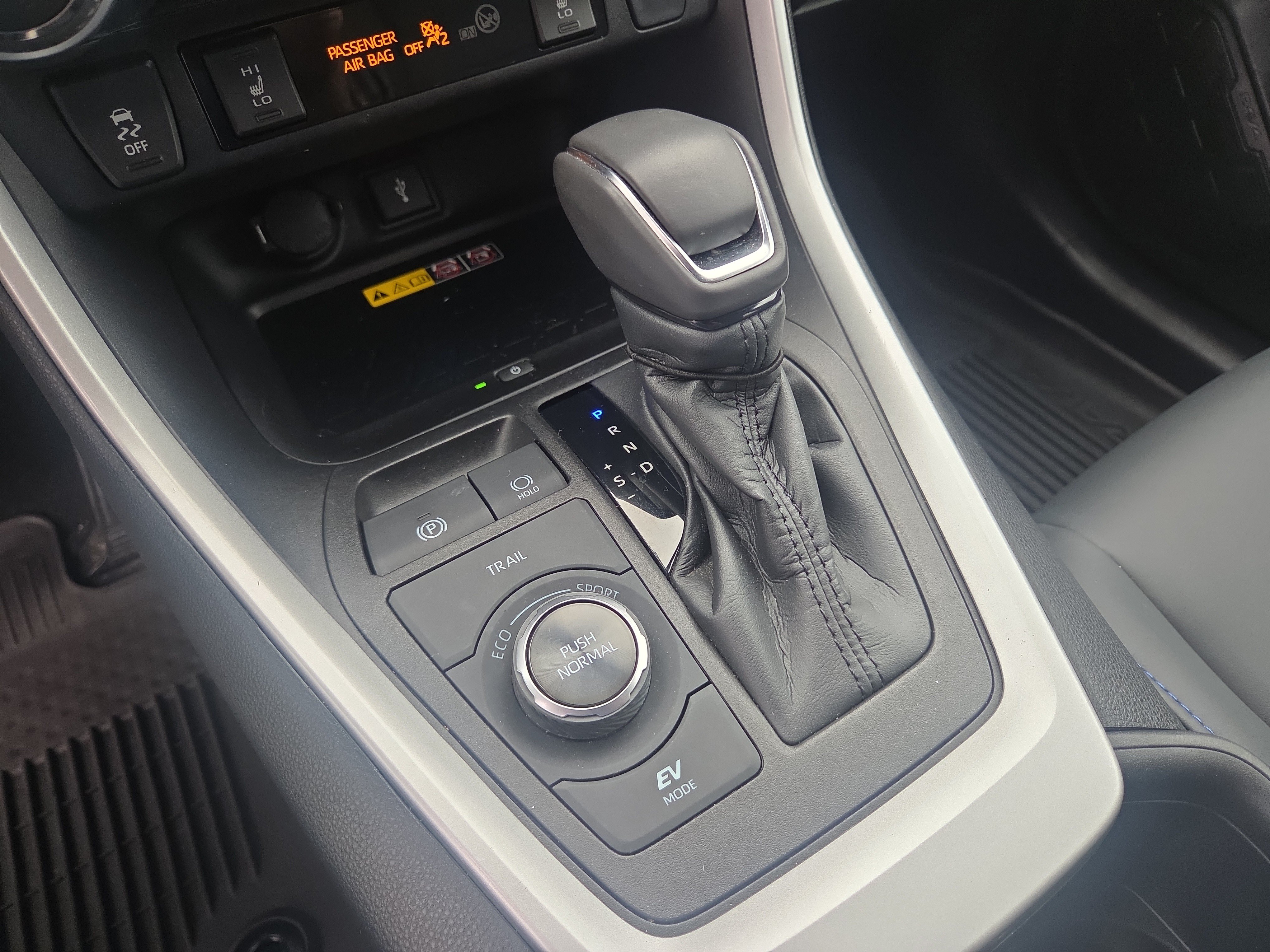 Certified 2022 Toyota RAV4 XSE AWD/4WD image 26