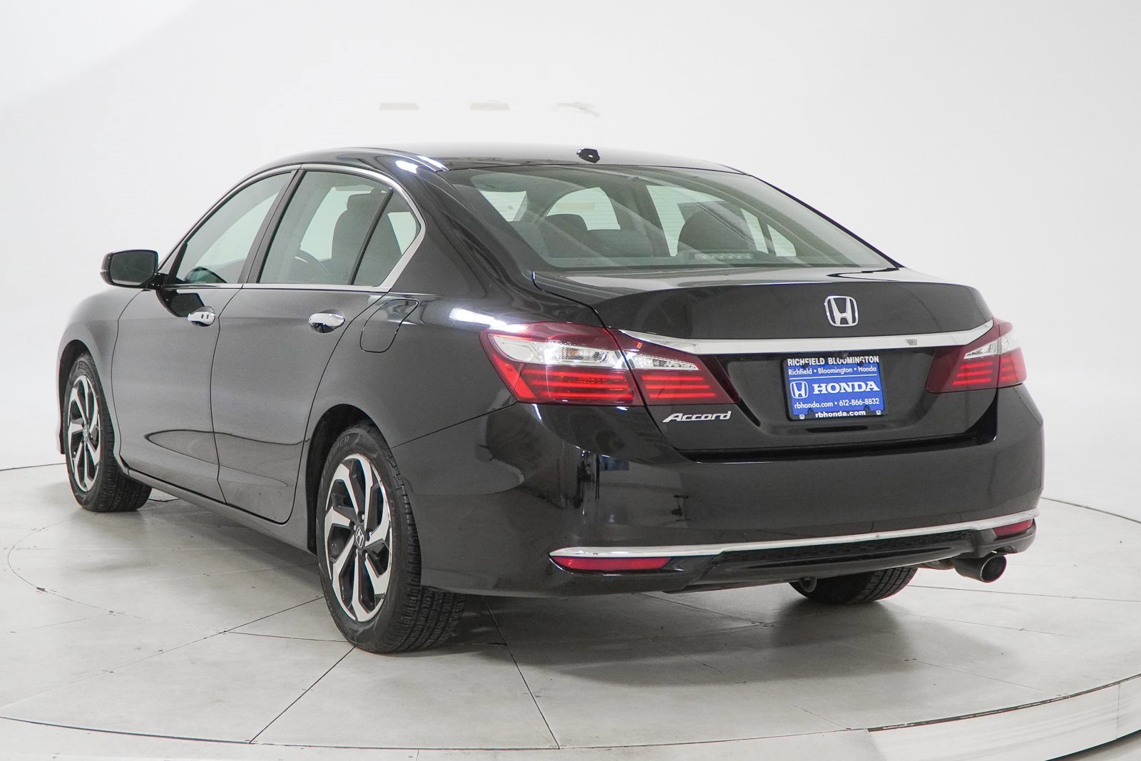 Used 2016 Honda Accord EX-L image 6