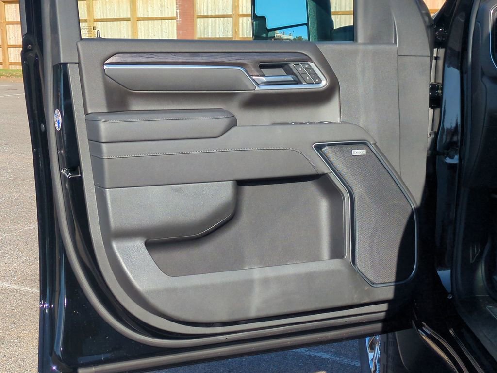 New 2026 Chevrolet Silverado 2500 LTZ w/ LTZ Premium Package image 23