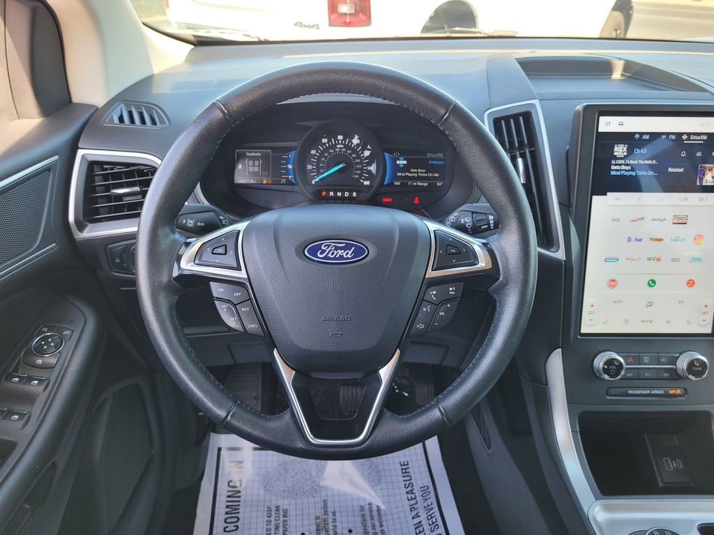 Used 2024 Ford Edge SEL image 16