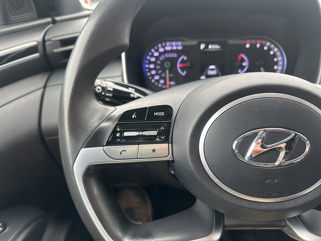 Used 2022 Hyundai Santa Cruz SEL image 16