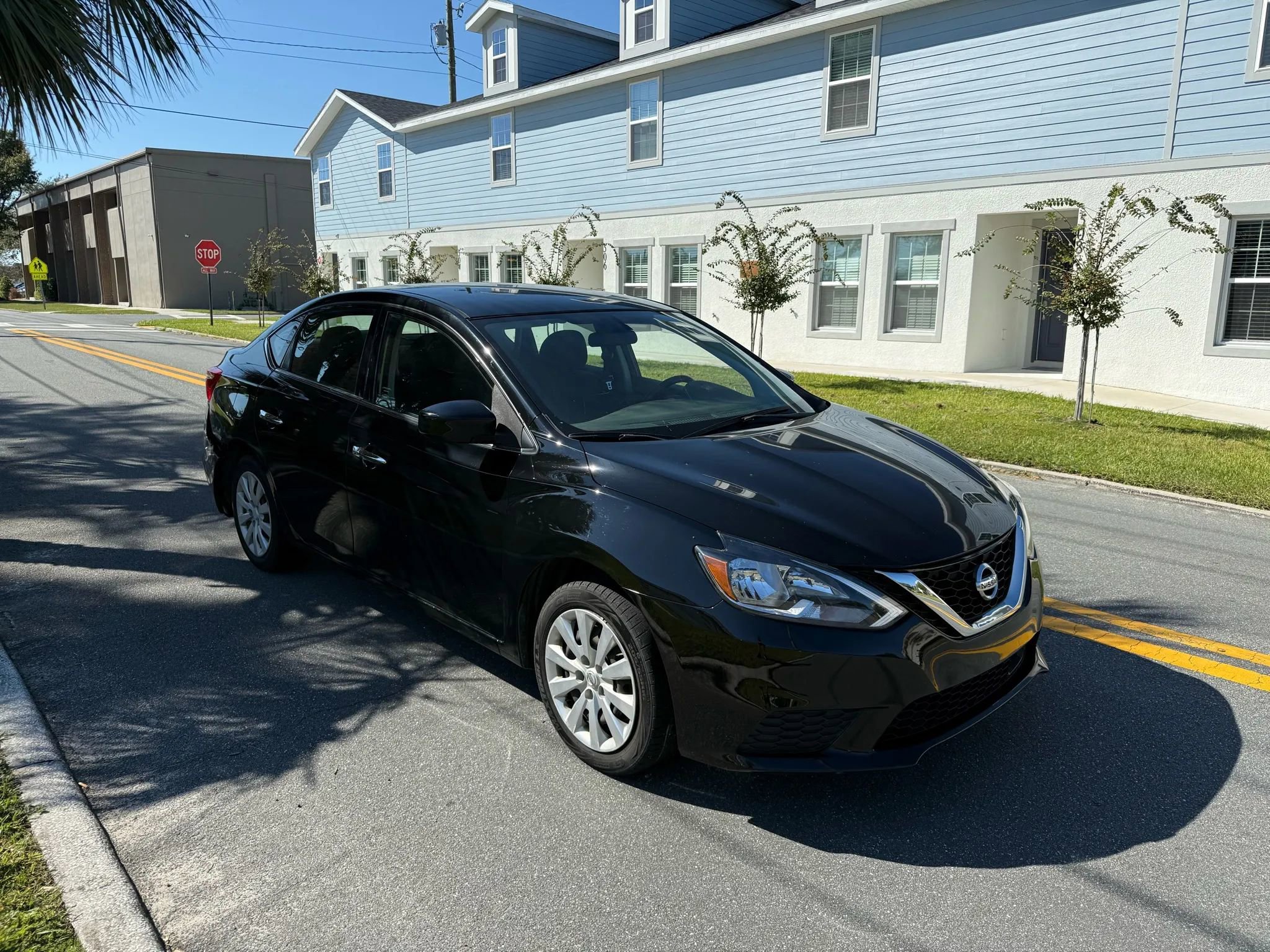 Used 2019 Nissan Sentra S image 2