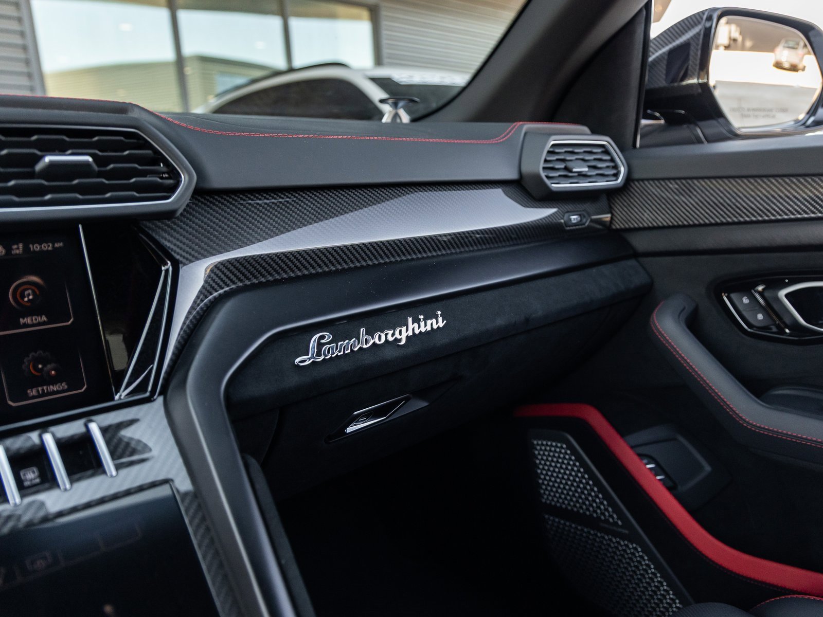 Used 2024 Lamborghini Urus Performante image 38