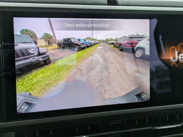 New 2025 Jeep Gladiator Sport image 18