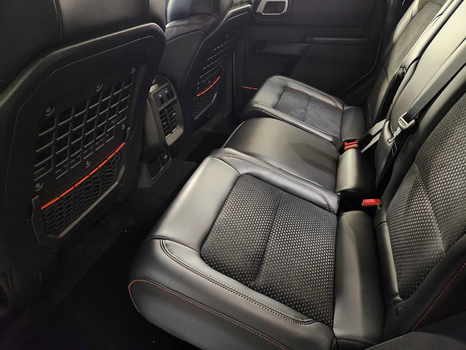 Used 2025 Ford Bronco Raptor AWD/4WD image 29