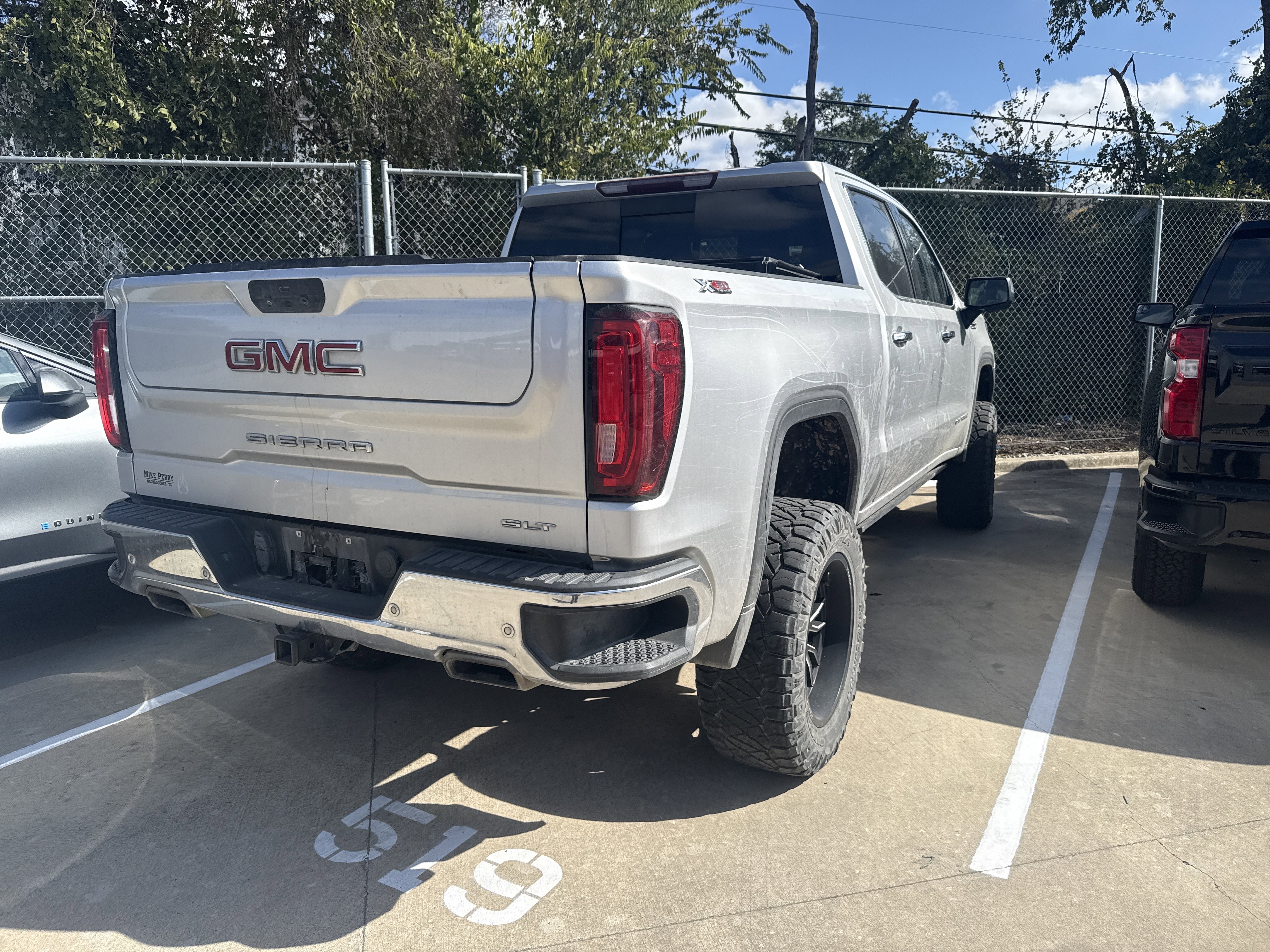 Certified 2019 GMC Sierra 1500 SLT image 3