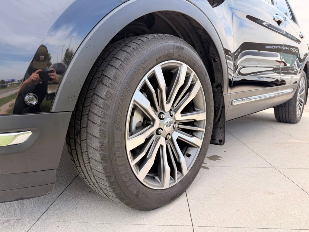 Used 2019 Ford Explorer Platinum AWD/4WD image 10