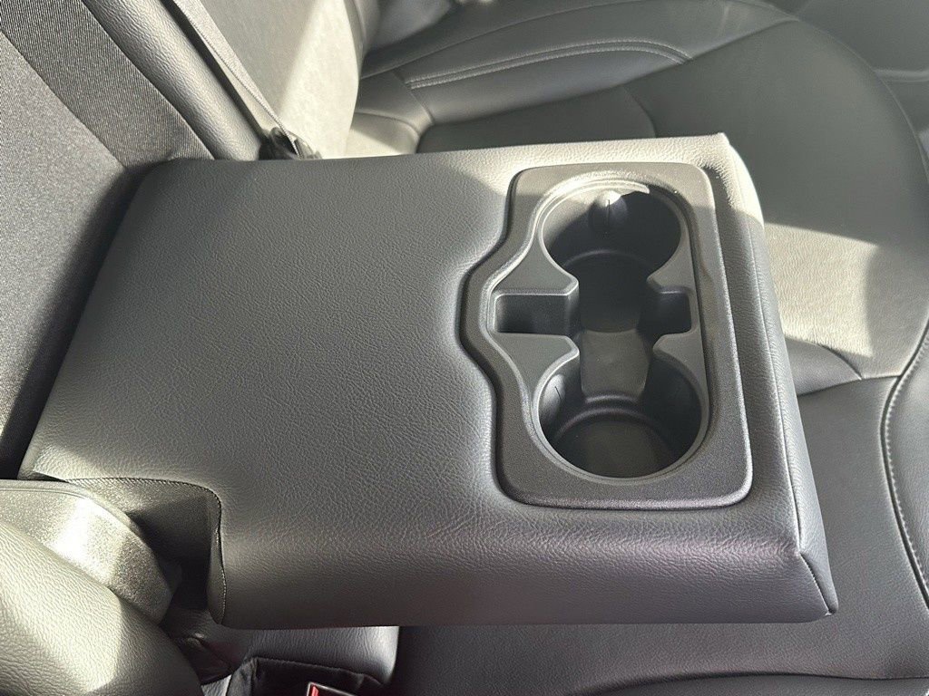 New 2026 Jeep Compass Limited AWD/4WD image 17