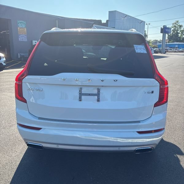 Used 2021 Volvo XC90 T6 Momentum w/ Advanced Package AWD/4WD image 9