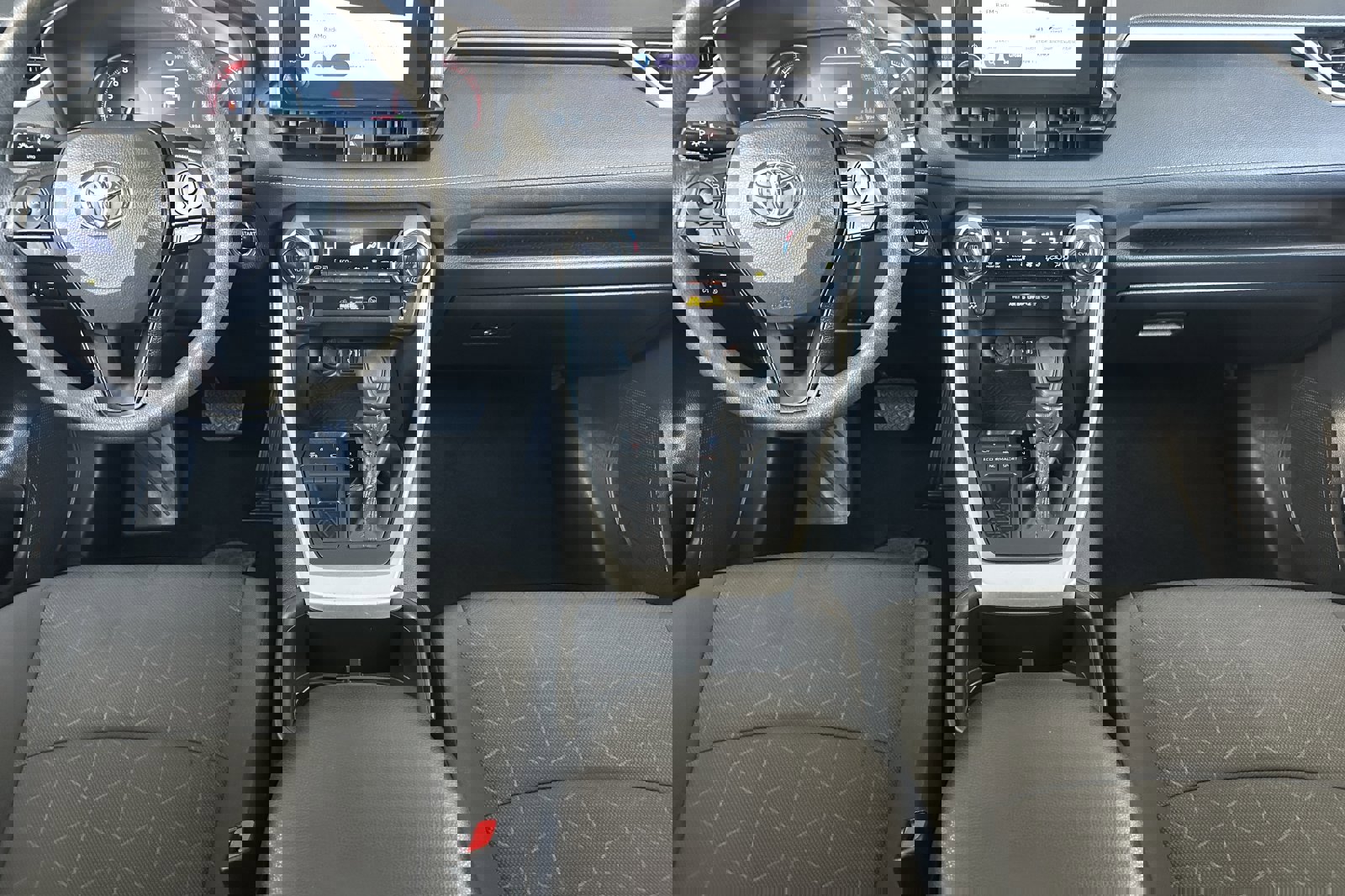 Used 2023 Toyota RAV4 XLE image 14