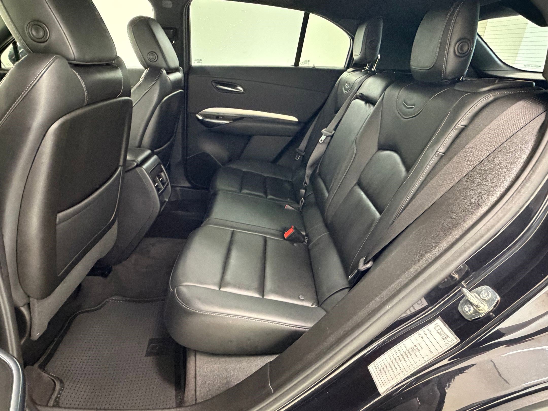 Used 2023 Cadillac XT4 Premium Luxury image 14