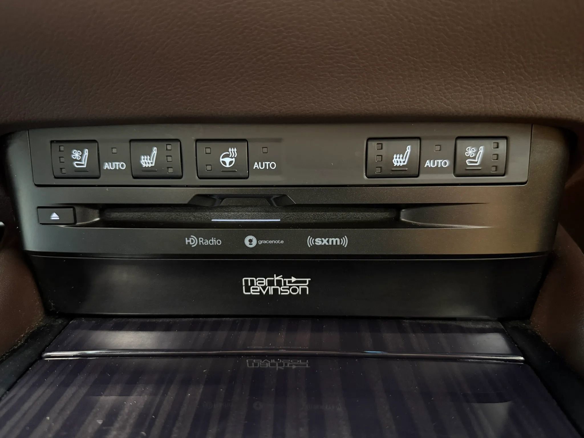 Used 2021 Lexus ES 300h w/ Premium Package FWD image 25