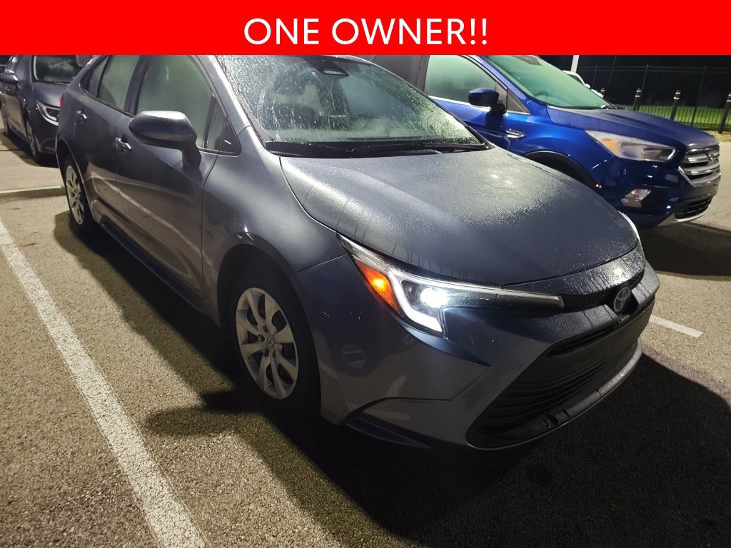 Used 2024 Toyota Corolla LE FWD image 3