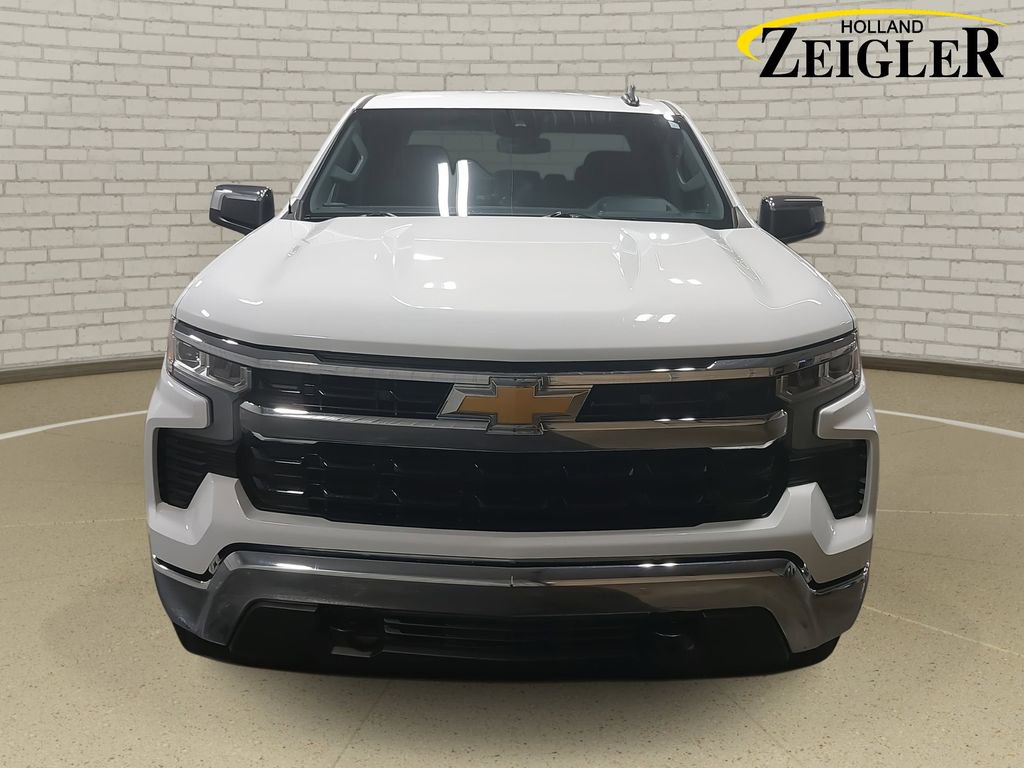 Used 2023 Chevrolet Silverado 1500 LT image 2