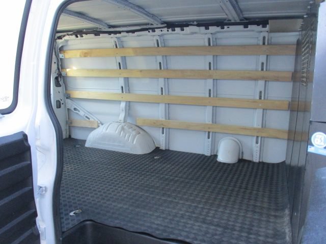 Used 2024 Chevrolet Express 2500 w/ Driver Convenience Package RWD image 5