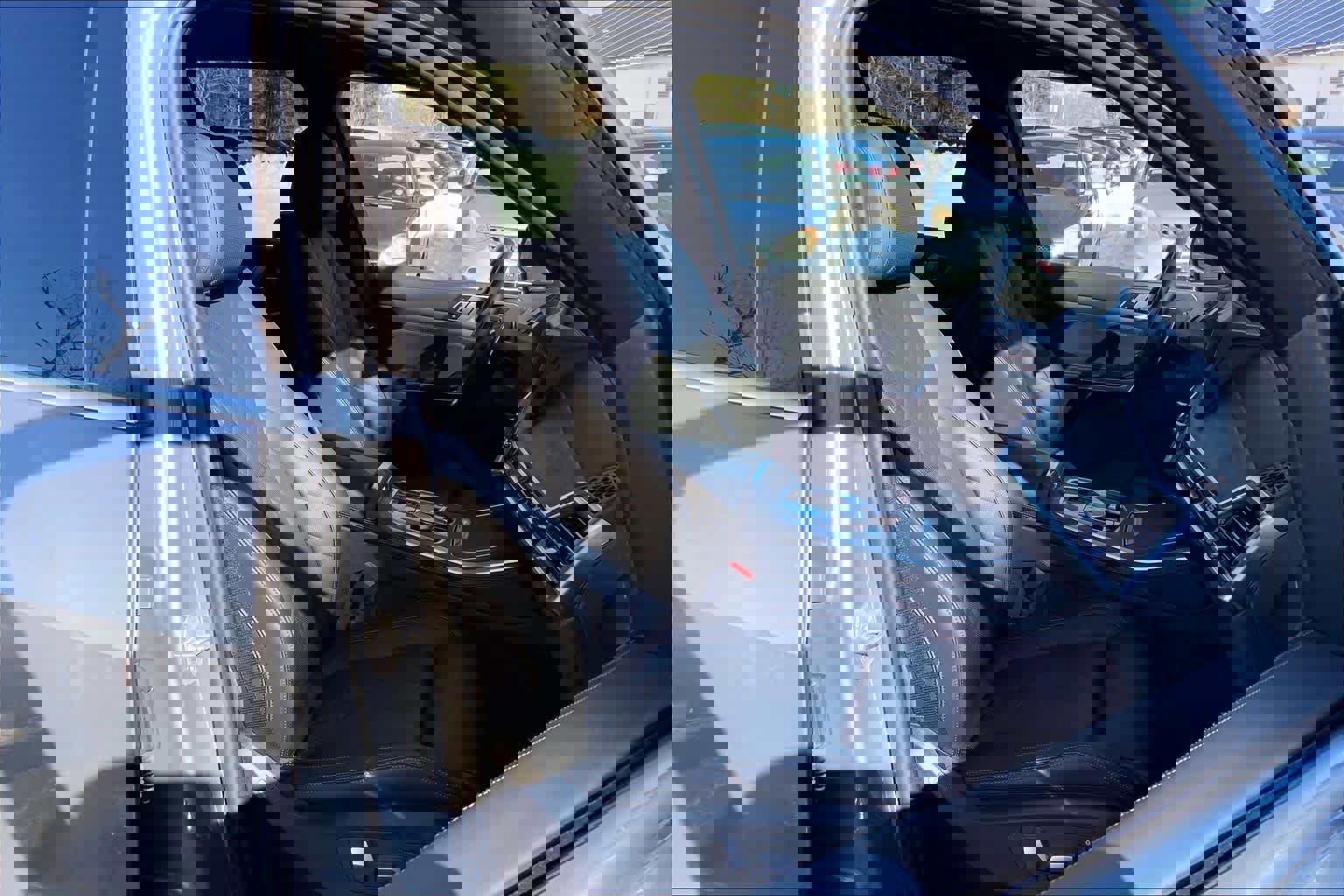 Certified 2025 BMW X5 xDrive40i w/ Premium Package image 8