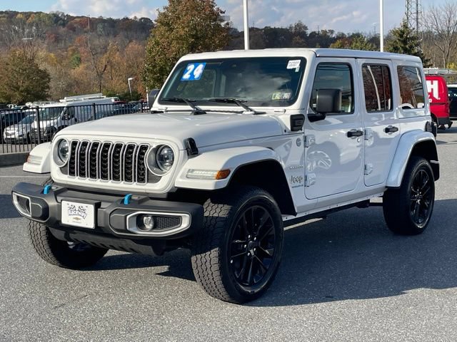 Used 2024 Jeep Wrangler Unlimited Sahara AWD/4WD image 11