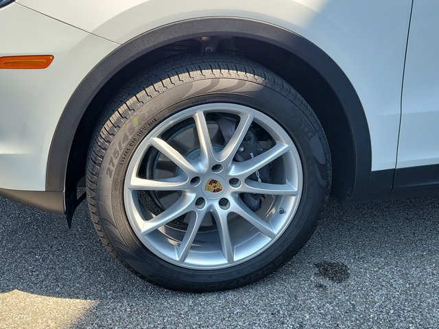 Used 2019 Porsche Cayenne AWD/4WD image 11