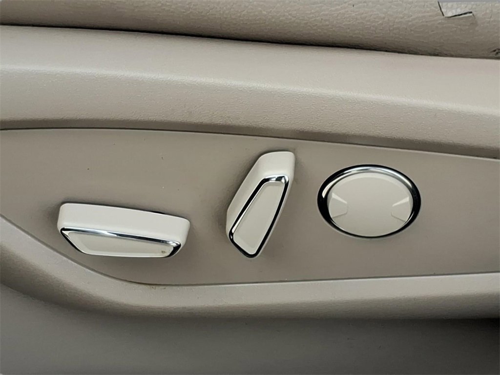 Certified 2023 Lincoln Nautilus FWD image 18