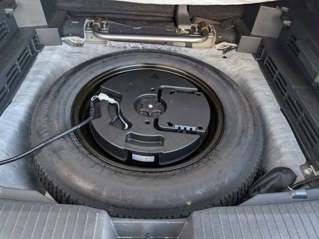 Used 2024 Nissan Rogue SV image 26