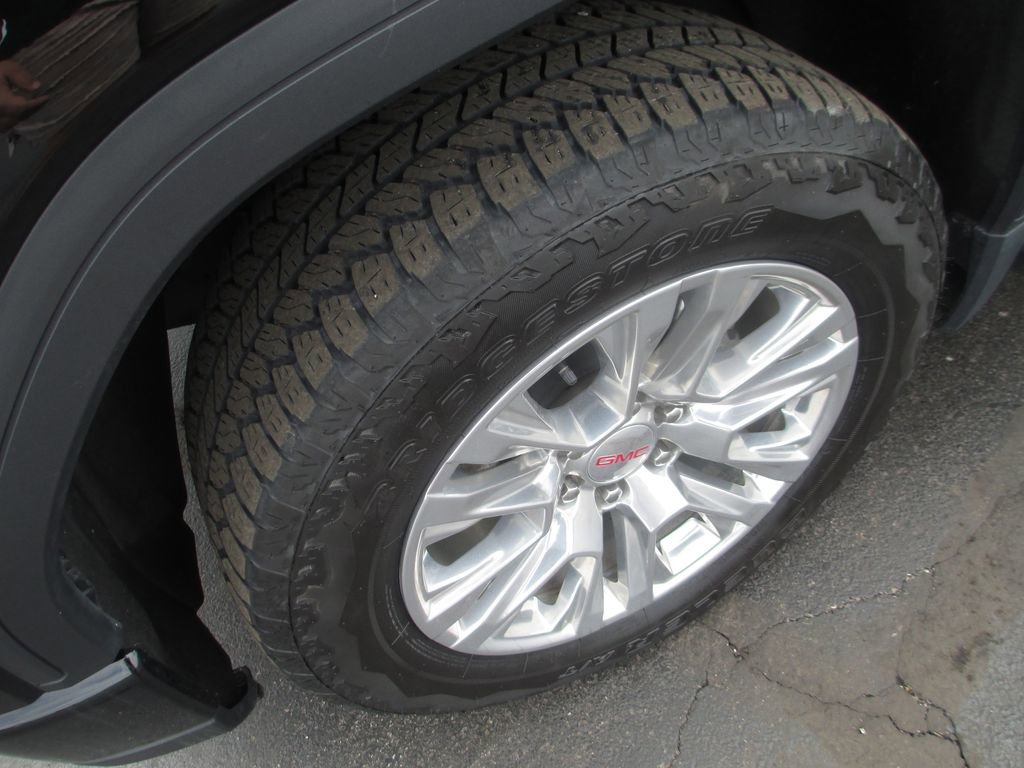 Used 2024 GMC Sierra 1500 Denali AWD/4WD image 13