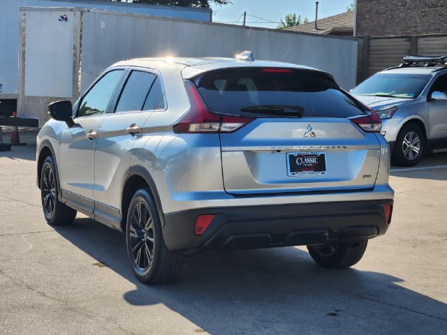 Used 2025 Mitsubishi Eclipse Cross LE AWD/4WD image 3