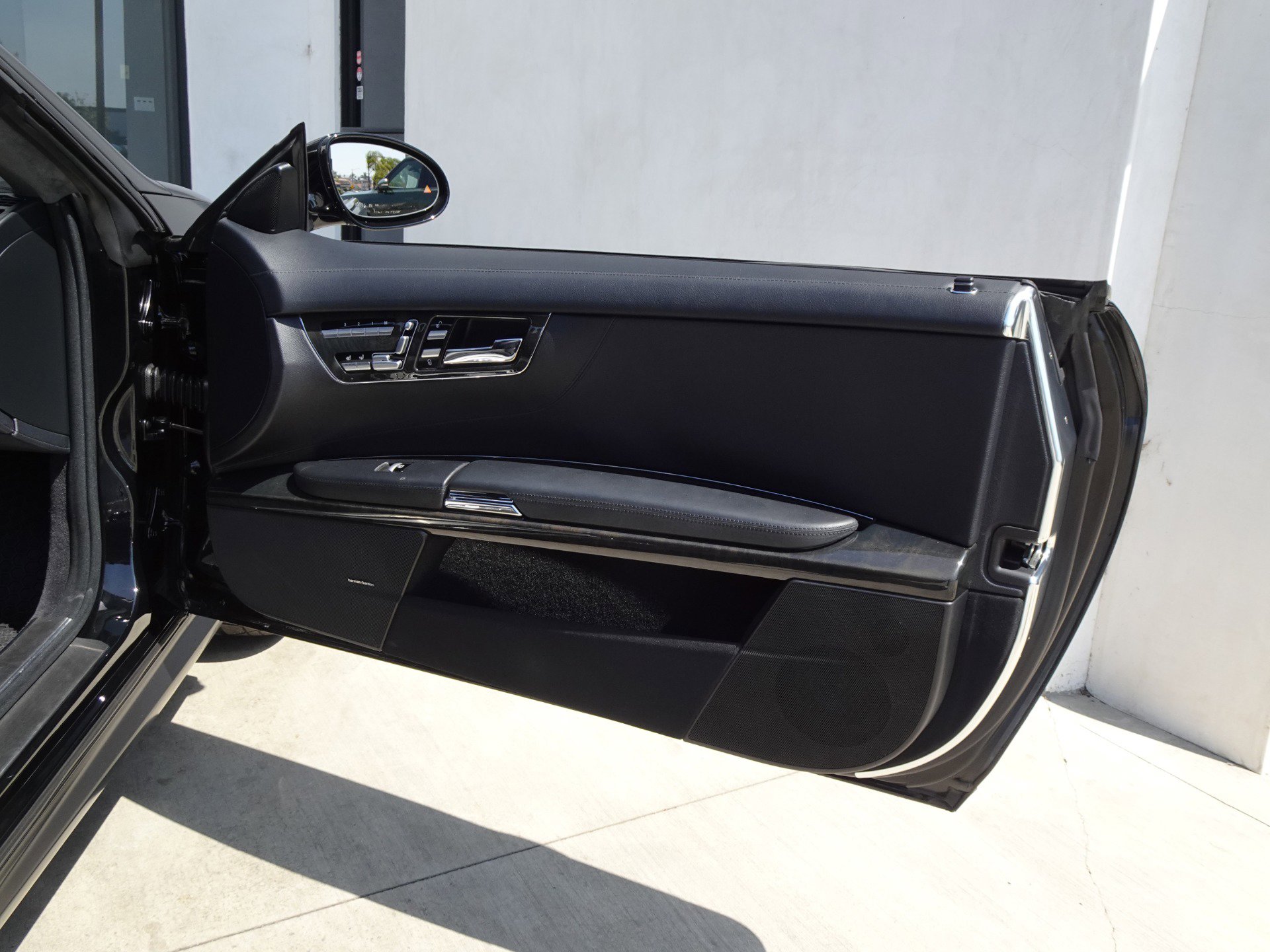 Used 2009 Mercedes-Benz CL 63 AMG image 15