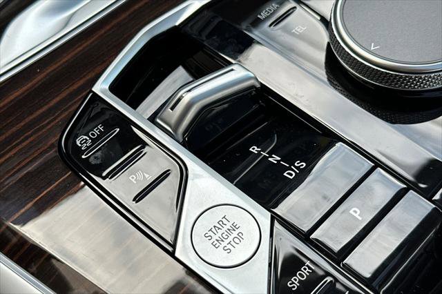 New 2026 BMW X5 xDrive40i w/ M Sport Package AWD/4WD image 21