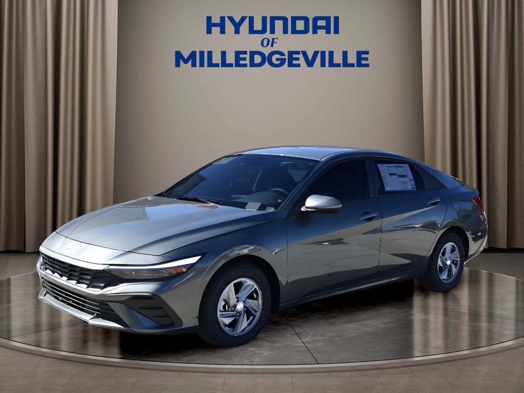 New 2026 Hyundai Elantra SE